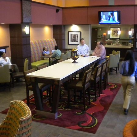 Hampton Inn & Suites Cincinnati / Uptown - University Area Εσωτερικό φωτογραφία