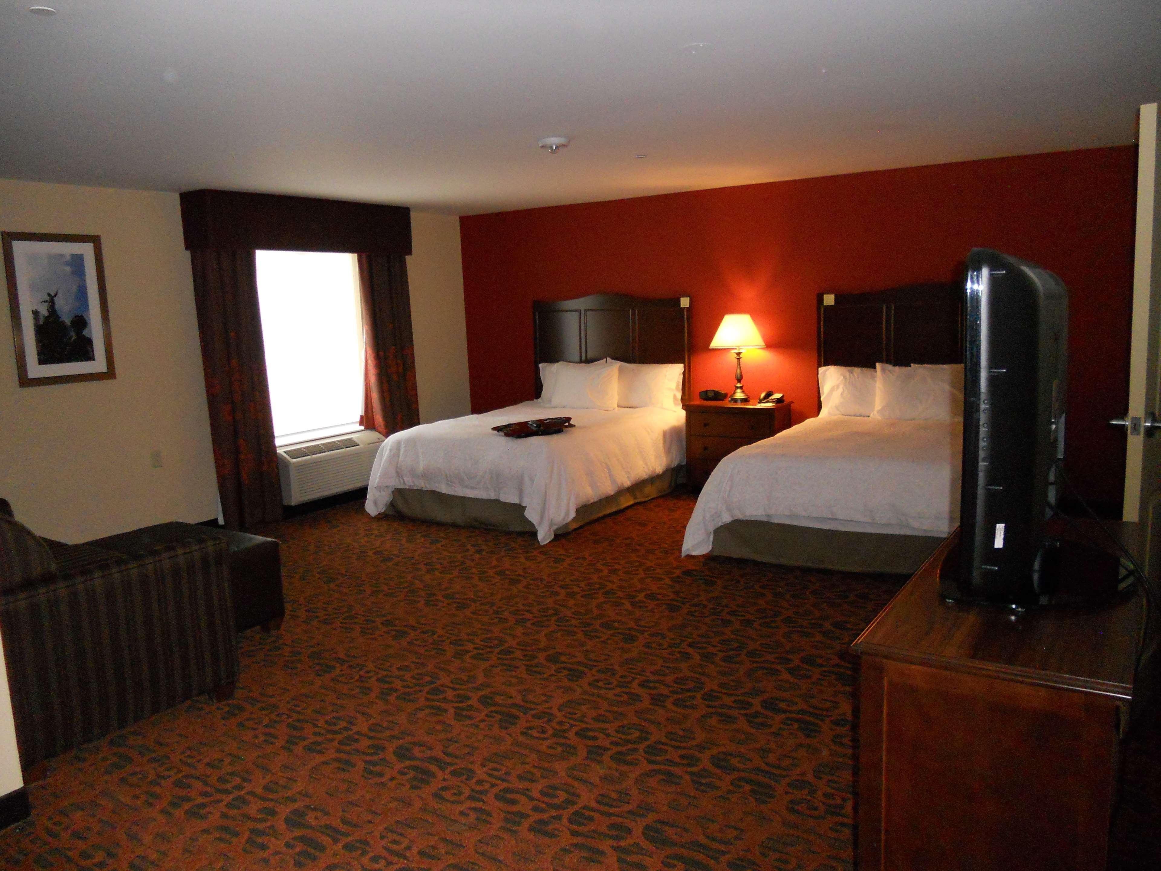 Hampton Inn & Suites Cincinnati / Uptown - University Area Εξωτερικό φωτογραφία