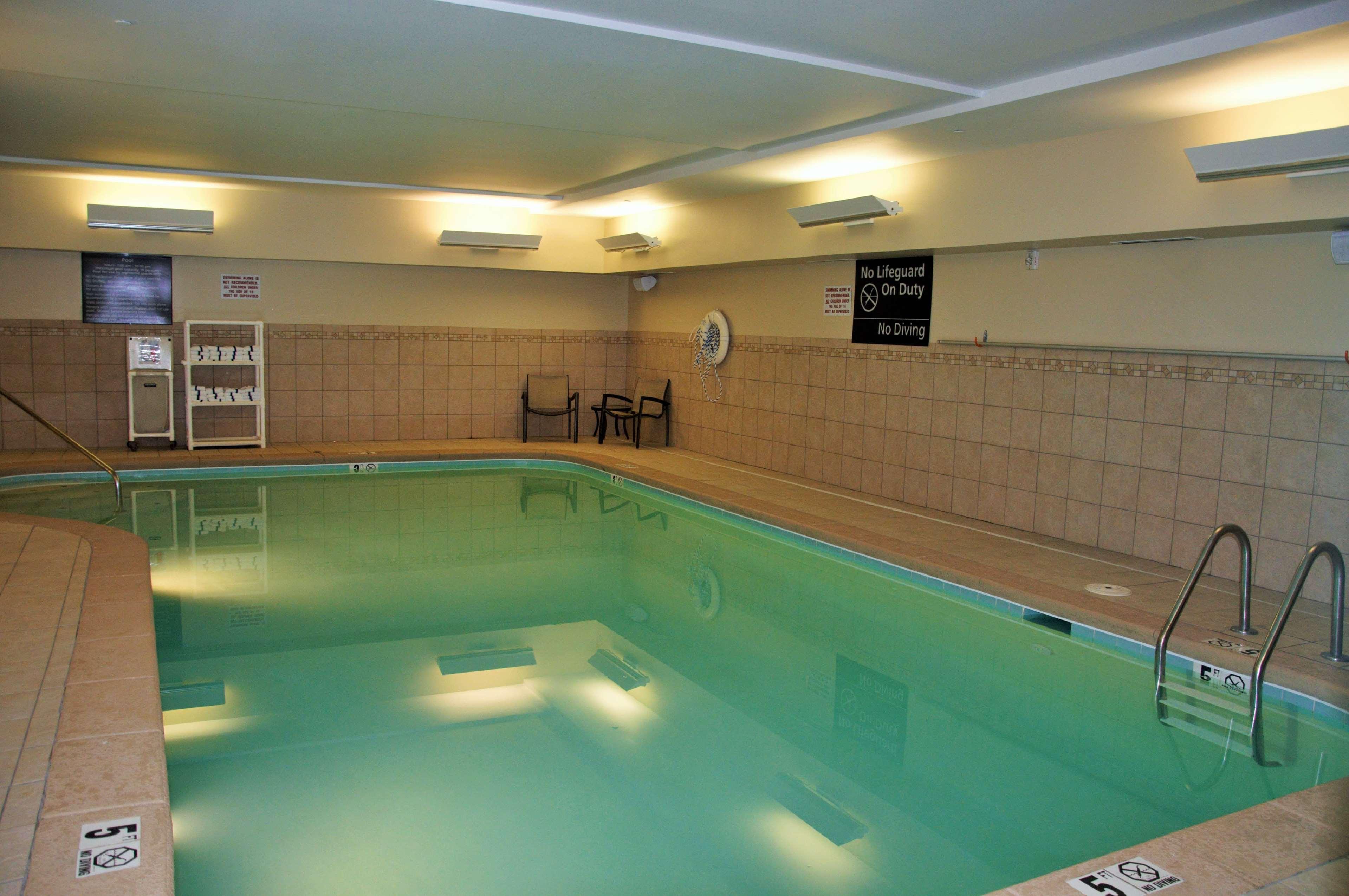 Hampton Inn & Suites Cincinnati / Uptown - University Area Εξωτερικό φωτογραφία